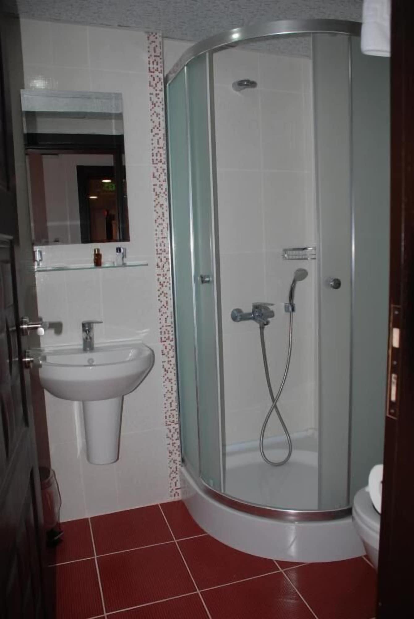 Hotel Timya Istanbul Exterior photo